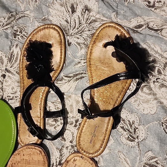 3 Pairs Thong Sandal Bundle - Picture 3 of 6